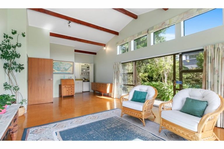 Photo of property in 13a Norton Park Avenue, Fairfield, Lower Hutt, 5011