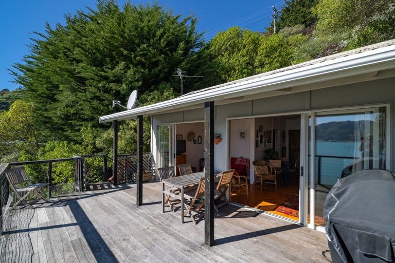 Photo of property in 279 Marine Drive, Charteris Bay, Lyttelton, 8971