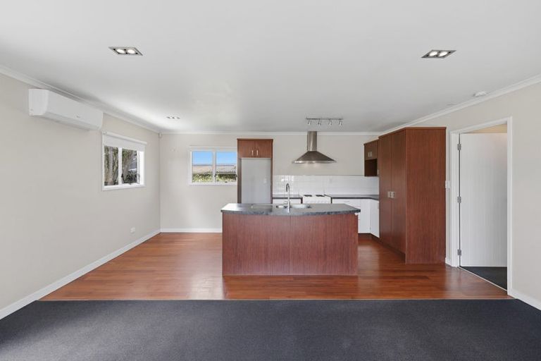 Photo of property in 47 Taihiki Road, Clarks Beach, 2122