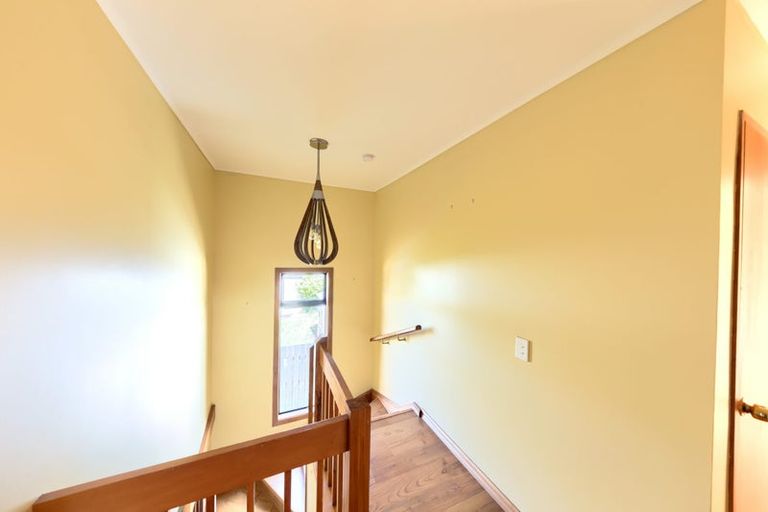 Photo of property in 2/17 Copeland Street, Hutt Central, Lower Hutt, 5011