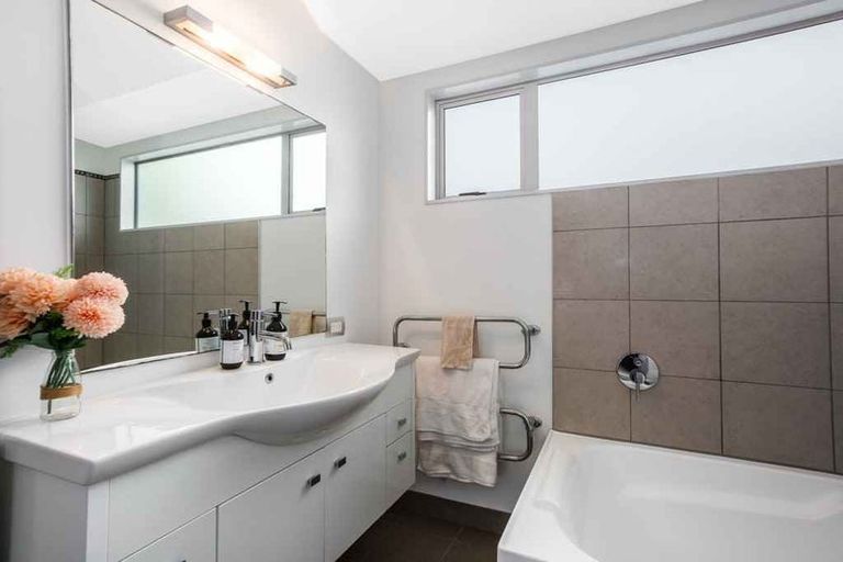 Photo of property in 4b/10 Park Avenue, Epuni, Lower Hutt, 5011