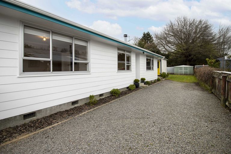 Photo of property in 22 Kupe Drive, Carterton, 5713