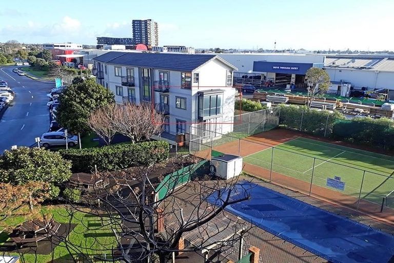 Photo of property in 8b Crown Lynn Place, New Lynn, Auckland, 0600