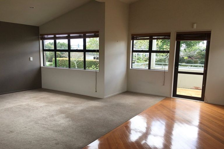 Photo of property in 2b Braemar Road, Castor Bay, Auckland, 0620