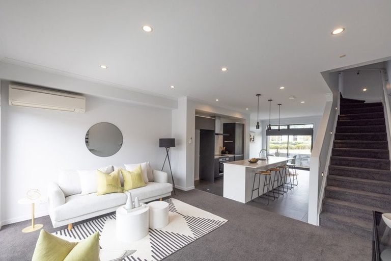 Photo of property in 10 Alexander Willis Crescent, Hobsonville, Auckland, 0616