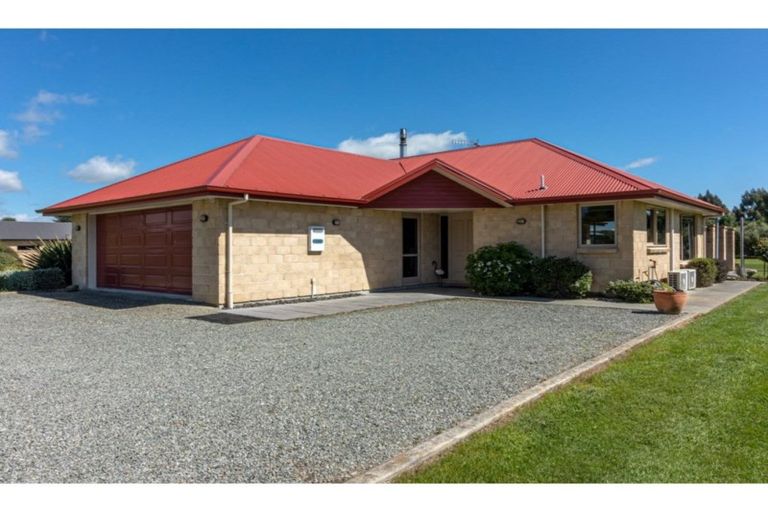 Photo of property in 27 Greig Street, Pleasant Point, 7903