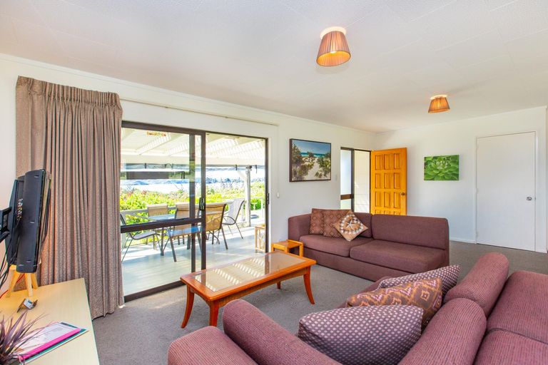 Photo of property in 11 Wainamu Road, Raglan, 3297