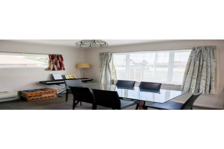 Photo of property in 6 Wittys Road, Avonhead, Christchurch, 8042