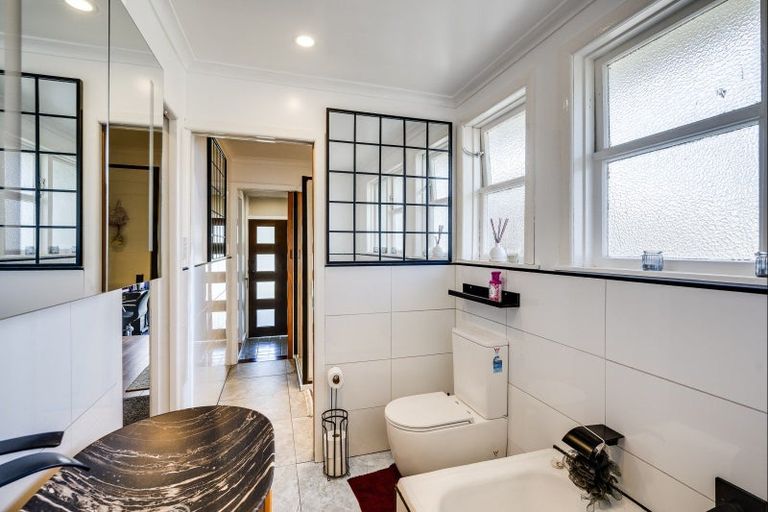 Photo of property in 1107 Willowpark Road North, Mayfair, Hastings, 4122