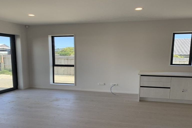 Photo of property in 69b Astley Avenue, New Lynn, Auckland, 0600