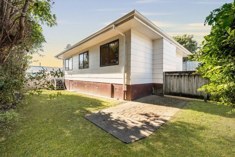 Photo of property in 1/159 Waitaha Road, Welcome Bay, Tauranga, 3112