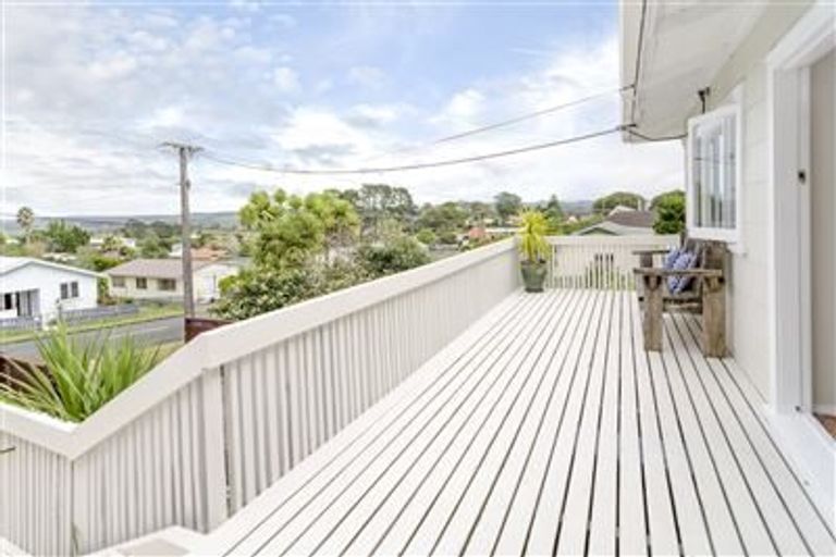 Photo of property in 40 Puriri Street, Helensville, 0800