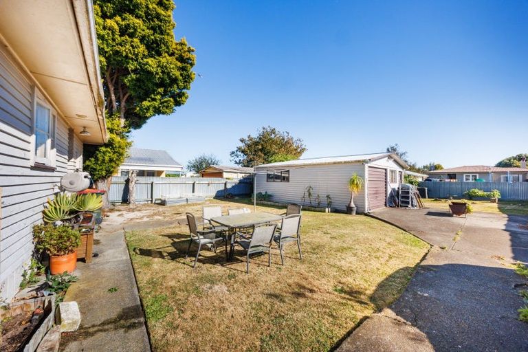 Photo of property in 17 Sefton Avenue, Highbury, Palmerston North, 4412