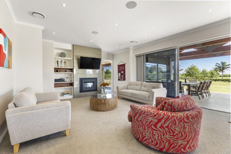 Photo of property in 96 Dyke Road, Karaka, Papakura, 2580