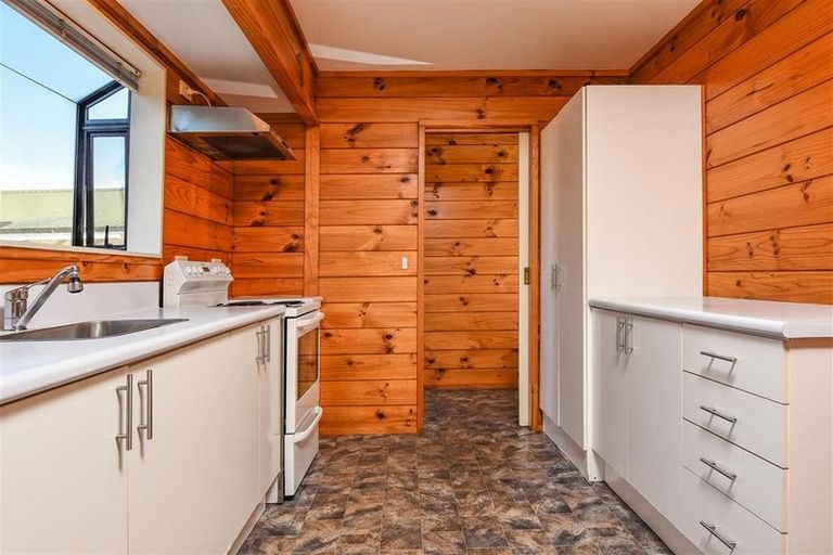 Photo of property in 1036a Great North Road, Point Chevalier, Auckland, 1022