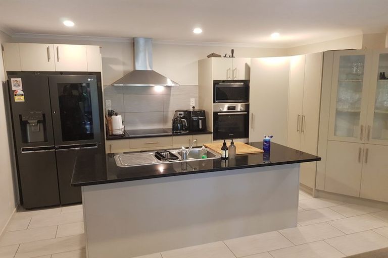 Photo of property in 70 Westgate Drive, Massey, Auckland, 0614