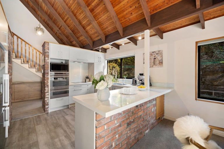 Photo of property in 18 Inverness Crescent, Arrowtown, 9302