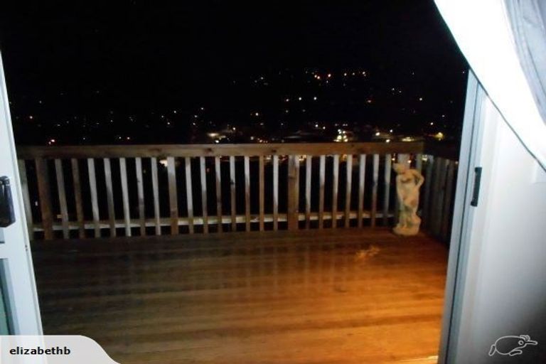 Photo of property in 32 Speldhurst Grove, Stokes Valley, Lower Hutt, 5019