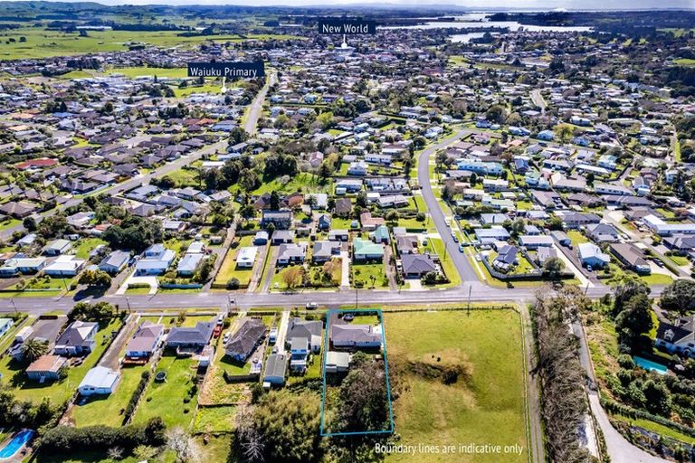 Photo of property in 21 Colombo Road, Waiuku, 2123
