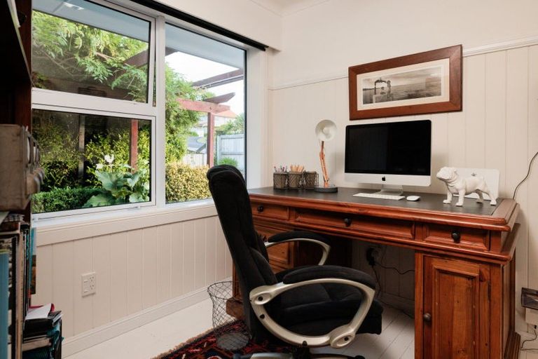 Photo of property in 156 Hinewa Road, Otumoetai, Tauranga, 3110