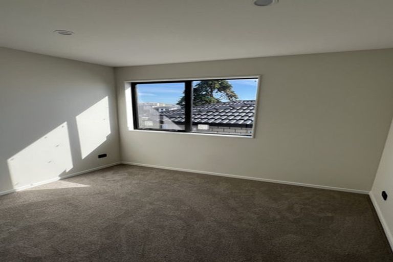 Photo of property in 1 Ripa Street, Flat Bush, Auckland, 2019