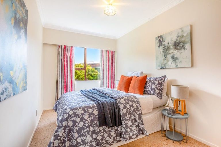 Photo of property in 282c Main Road, Tawa, Wellington, 5028