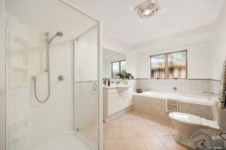 Photo of property in 4 Red Shed Lane, Albany, Auckland, 0632