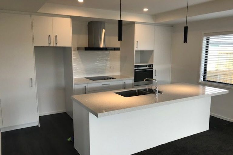 Photo of property in 25 Kotiate Street, Papamoa Beach, Papamoa, 3118