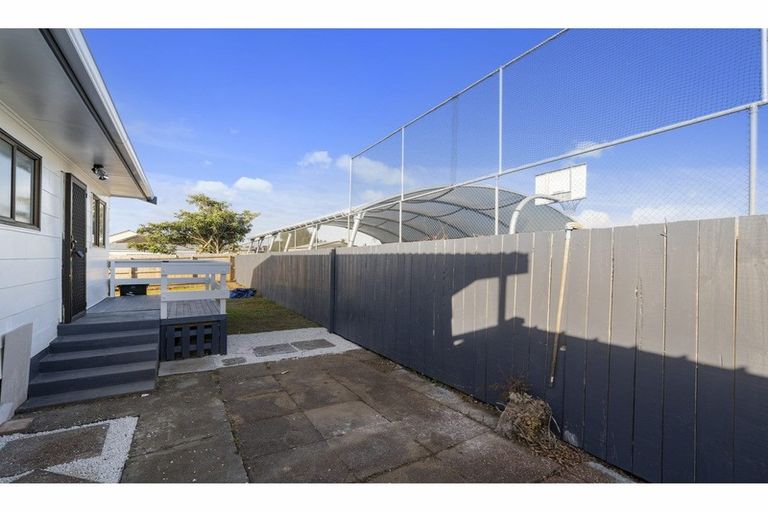 Photo of property in 1/26 Tamworth Close, Manurewa, Auckland, 2102