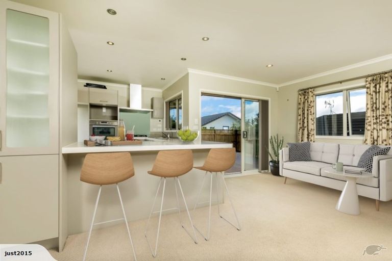 Photo of property in 11 Mural Place, Greenhithe, Auckland, 0632