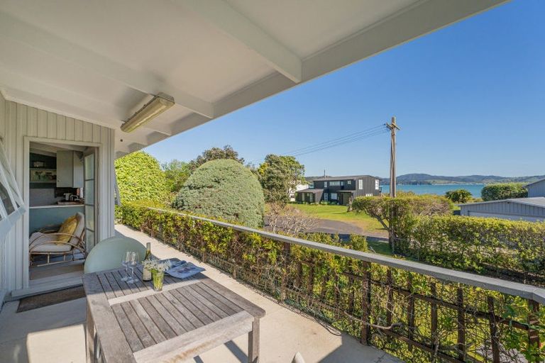 Photo of property in 14 Endeavour Place, Cooks Beach, Whitianga, 3591