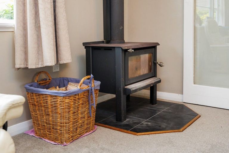 Photo of property in 9 Parata Street, Hokowhitu, Palmerston North, 4410