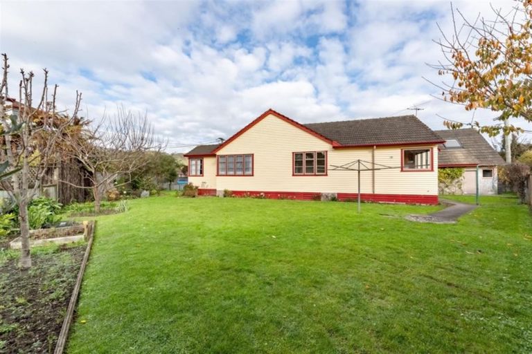 Photo of property in 28 Dyer Street, Epuni, Lower Hutt, 5011