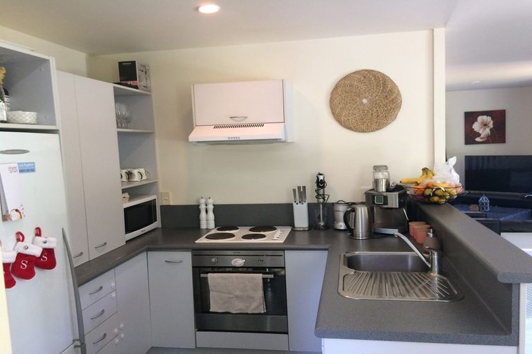 Photo of property in 11 Marjory Close, Broadmeadows, Wellington, 6035