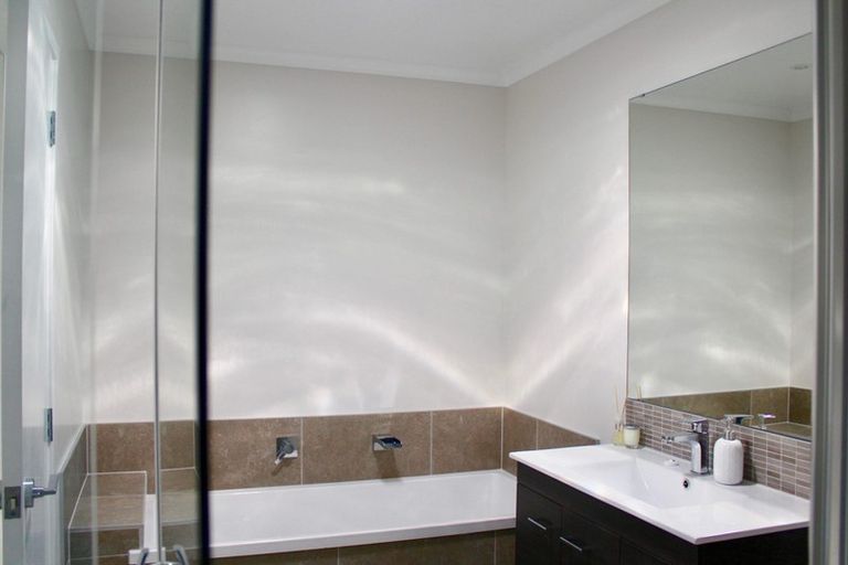 Photo of property in 6 Skylark Road, Hobsonville, Auckland, 0616