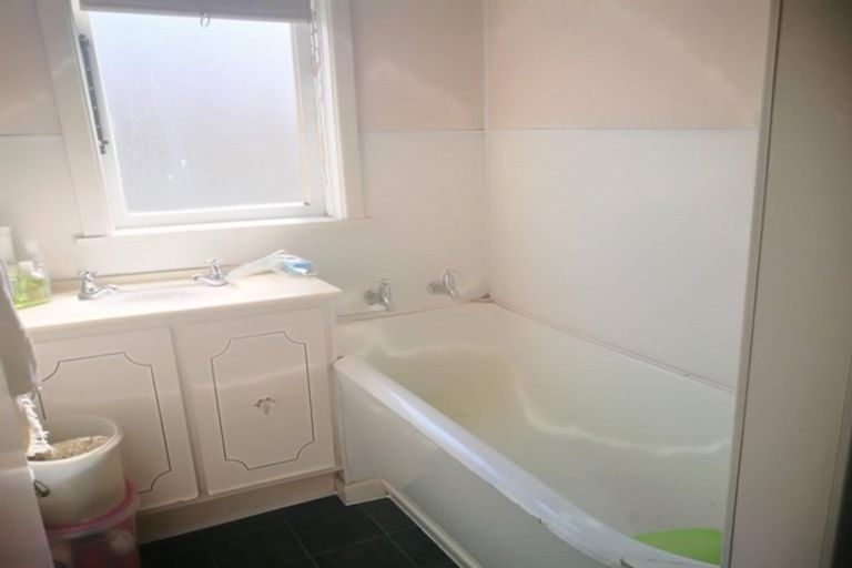 Photo of property in 107 Bridge Street, Bulls, 4818