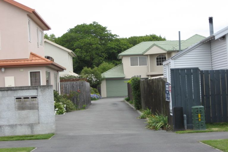Photo of property in 239 Geraldine Street, Edgeware, Christchurch, 8013
