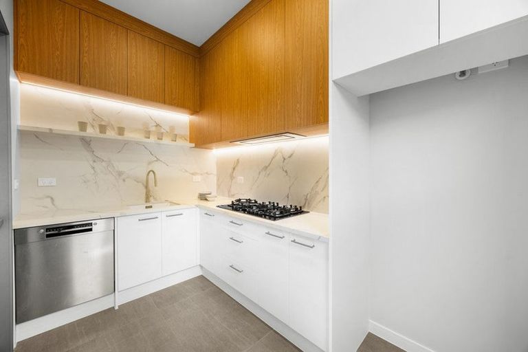 Photo of property in 4 Seawind Way, Hobsonville, Auckland, 0616