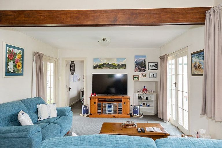 Photo of property in 2 Earn Street, Oamaru North, Oamaru, 9400