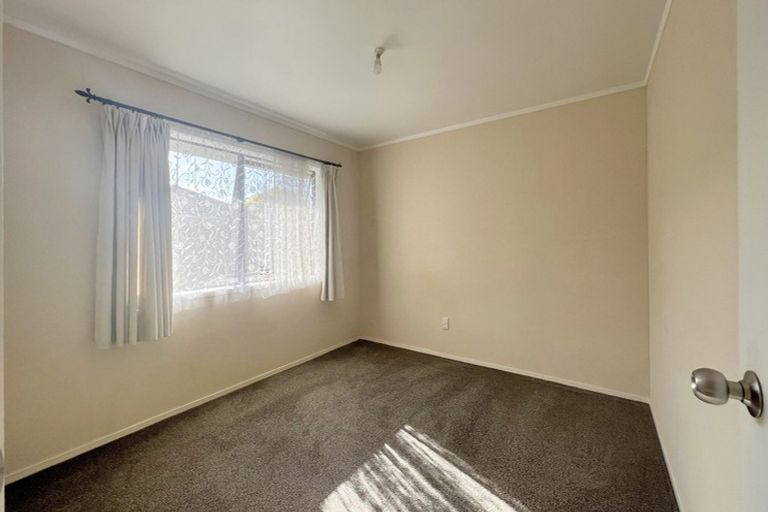 Photo of property in 1/25 Millhouse Drive, Northpark, Auckland, 2013