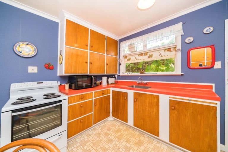 Photo of property in 18 Wincanton Place, Awapuni, Palmerston North, 4412