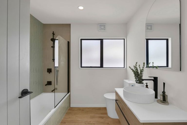 Photo of property in 15 Waitai Street, Castlecliff, Whanganui, 4501