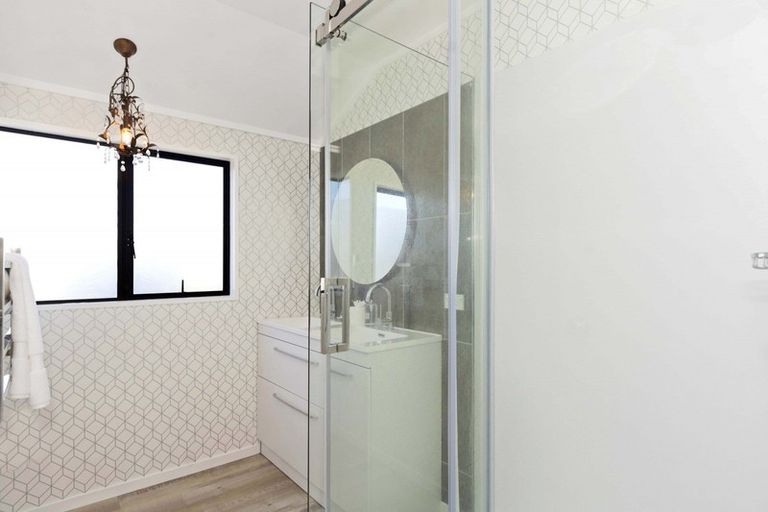 Photo of property in 2/127 Oceanbeach Road, Mount Maunganui, 3116