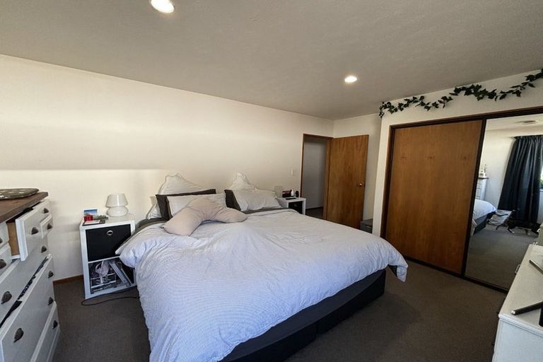 Photo of property in 2/21b Northcote Road, Northcote, Christchurch, 8052