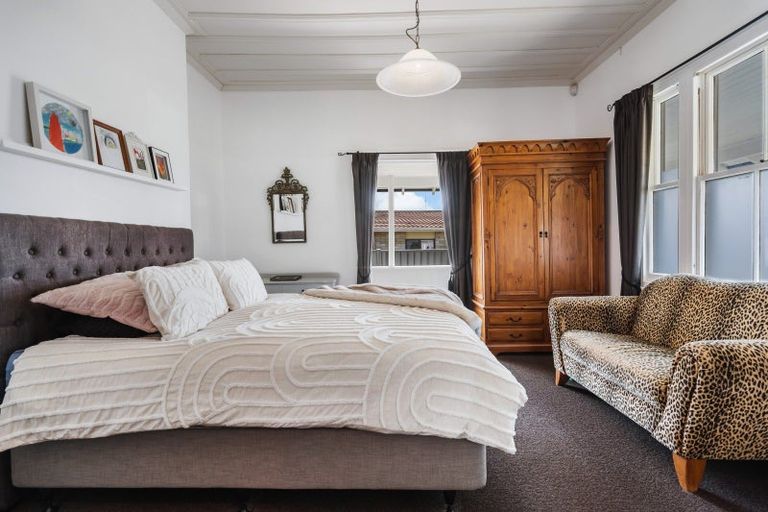 Photo of property in 16 Wolfe Street, Regent, Whangarei, 0112