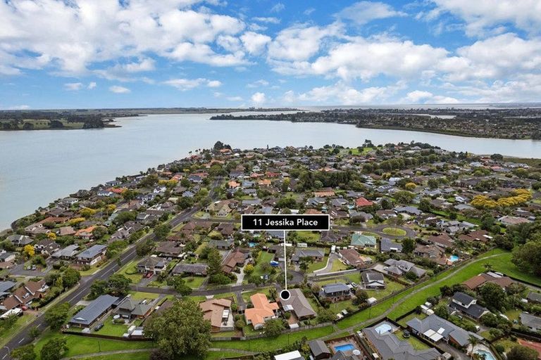 Photo of property in 11 Jessika Place, Conifer Grove, Takanini, 2112