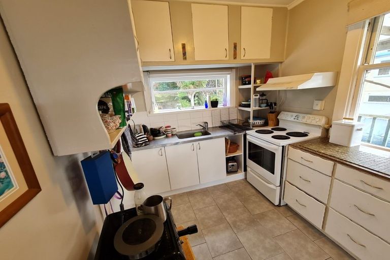 Photo of property in 122 Ohiro Road, Brooklyn, Wellington, 6021