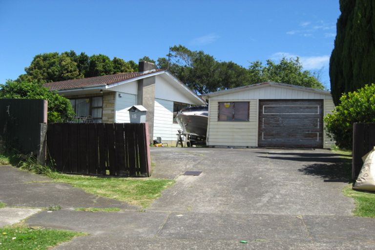 Photo of property in 18 Desford Place, Mangere, Auckland, 2022