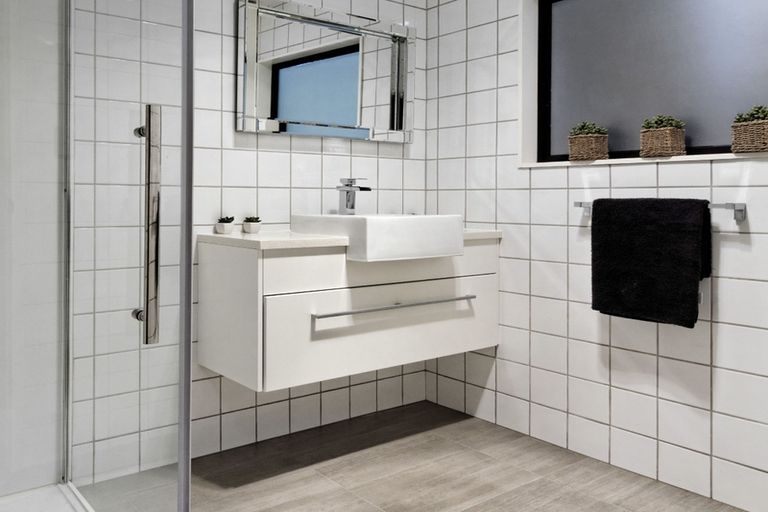 Photo of property in 11 Minnehaha Avenue, Titirangi, Auckland, 0604