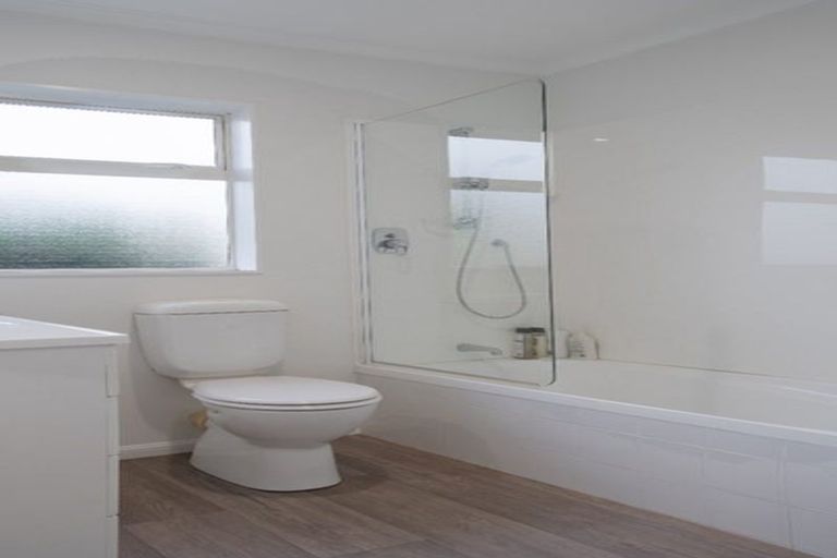 Photo of property in 15a Hatton Road, Orewa, 0931